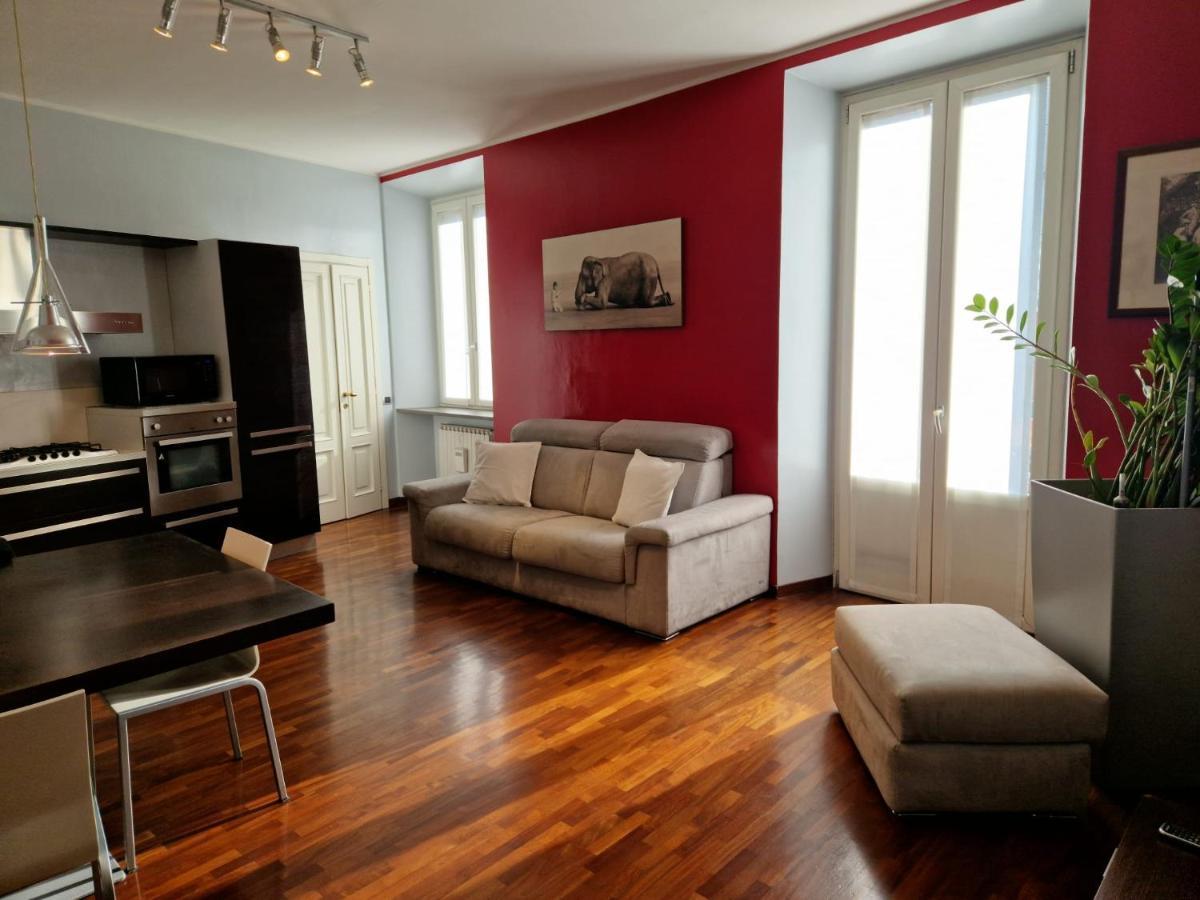 Cozy Flat Mins Walk To Navigli And Metro Porta Genova Milão Exterior foto